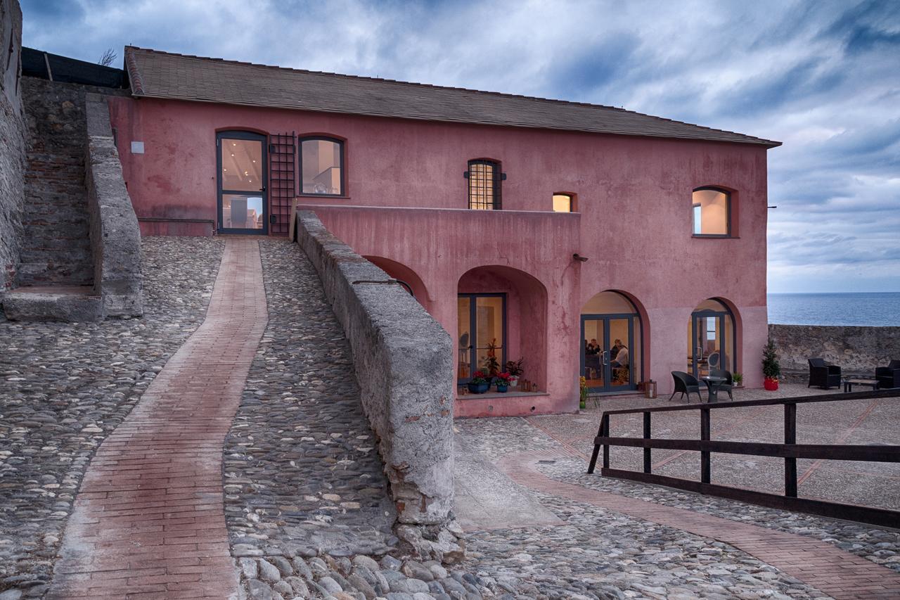 Locanda La Fortezza Finale Ligure Buitenkant foto